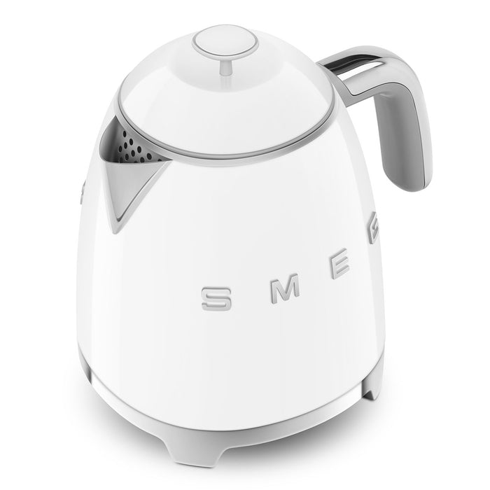 Smeg Retro Style Electric KLF05 White Mini Kettle