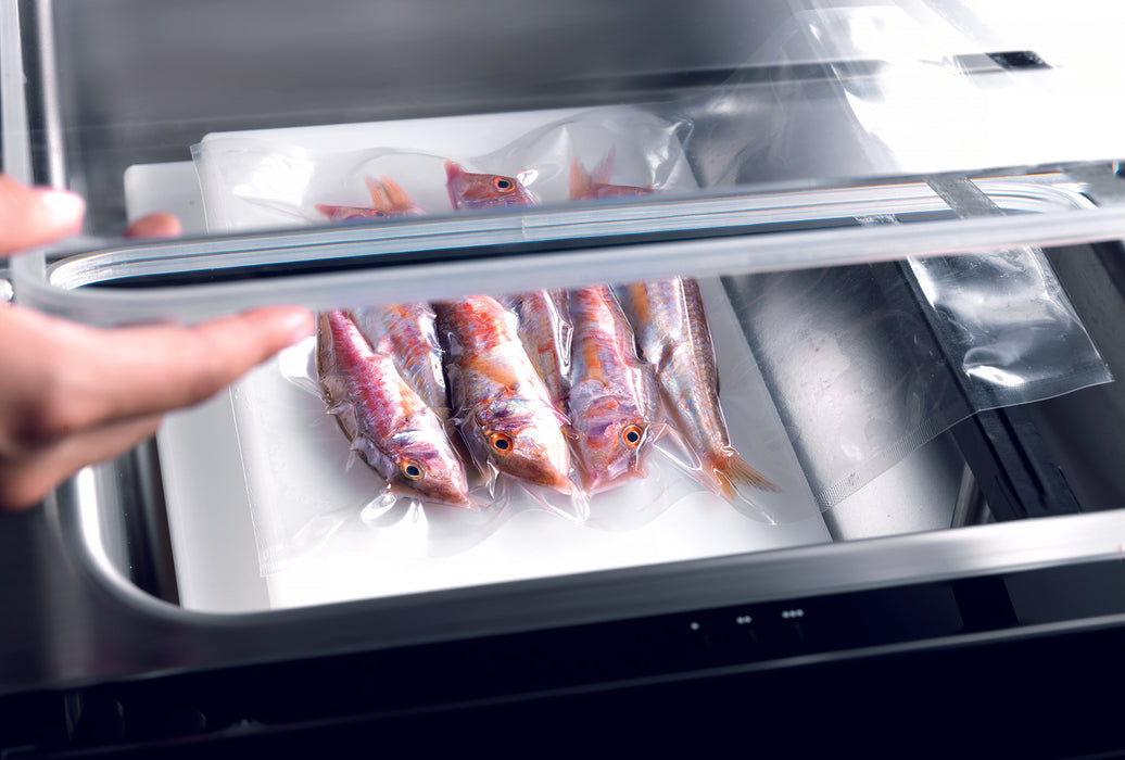 Irinox Zero Black Glass Vacuum Sealer With 6 Different Functions, 24-Inches